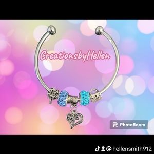 Charm bracelet